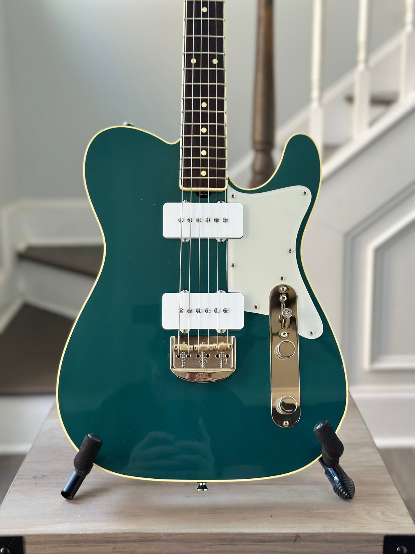 Elliott Guitars Halocaster